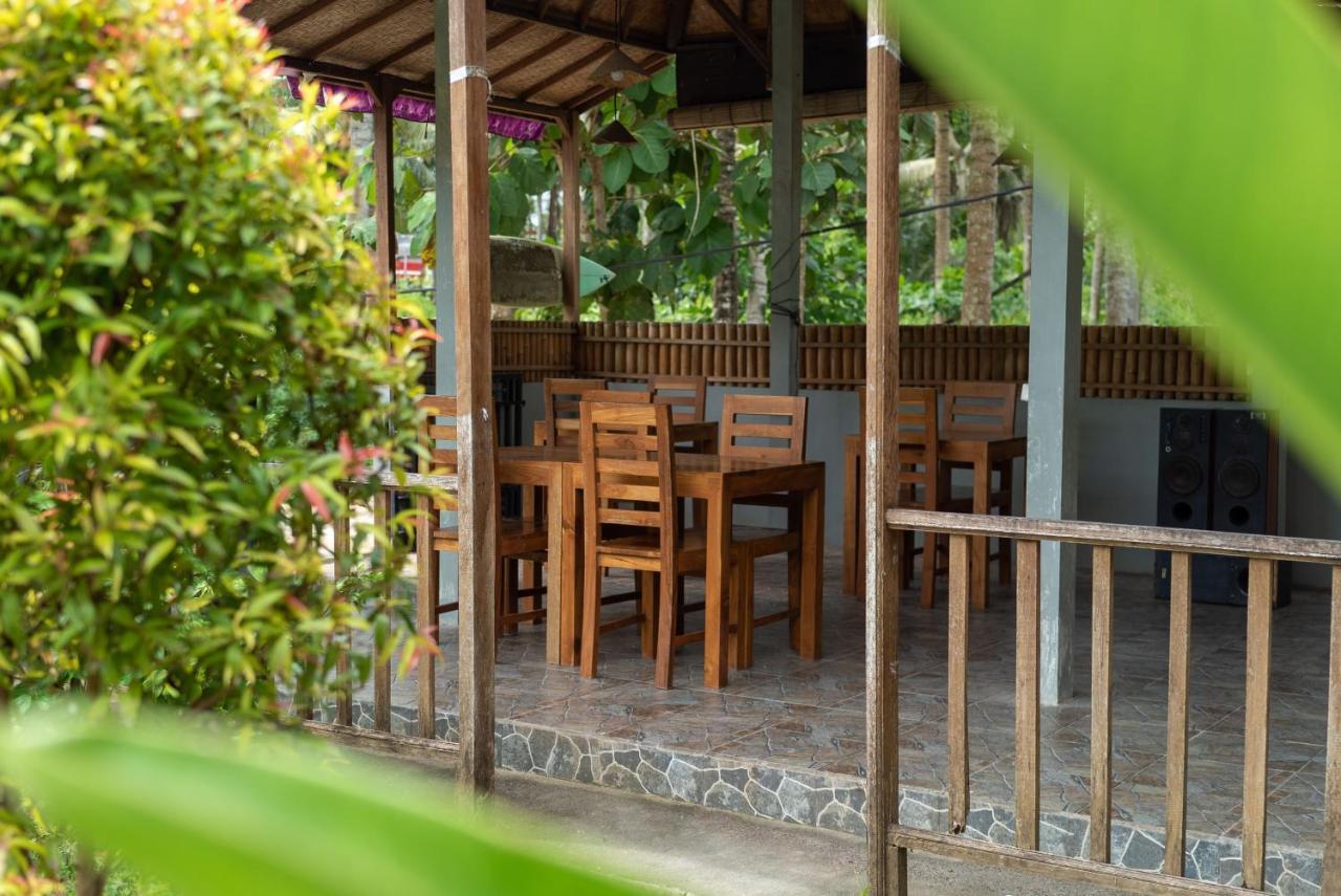 Sindhu Mesari Bungalow Toyapakeh Ngoại thất bức ảnh